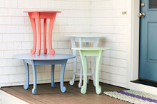 Load image into Gallery viewer, Round Tulip End Table