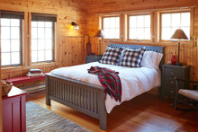 Load image into Gallery viewer, Caroline Bed