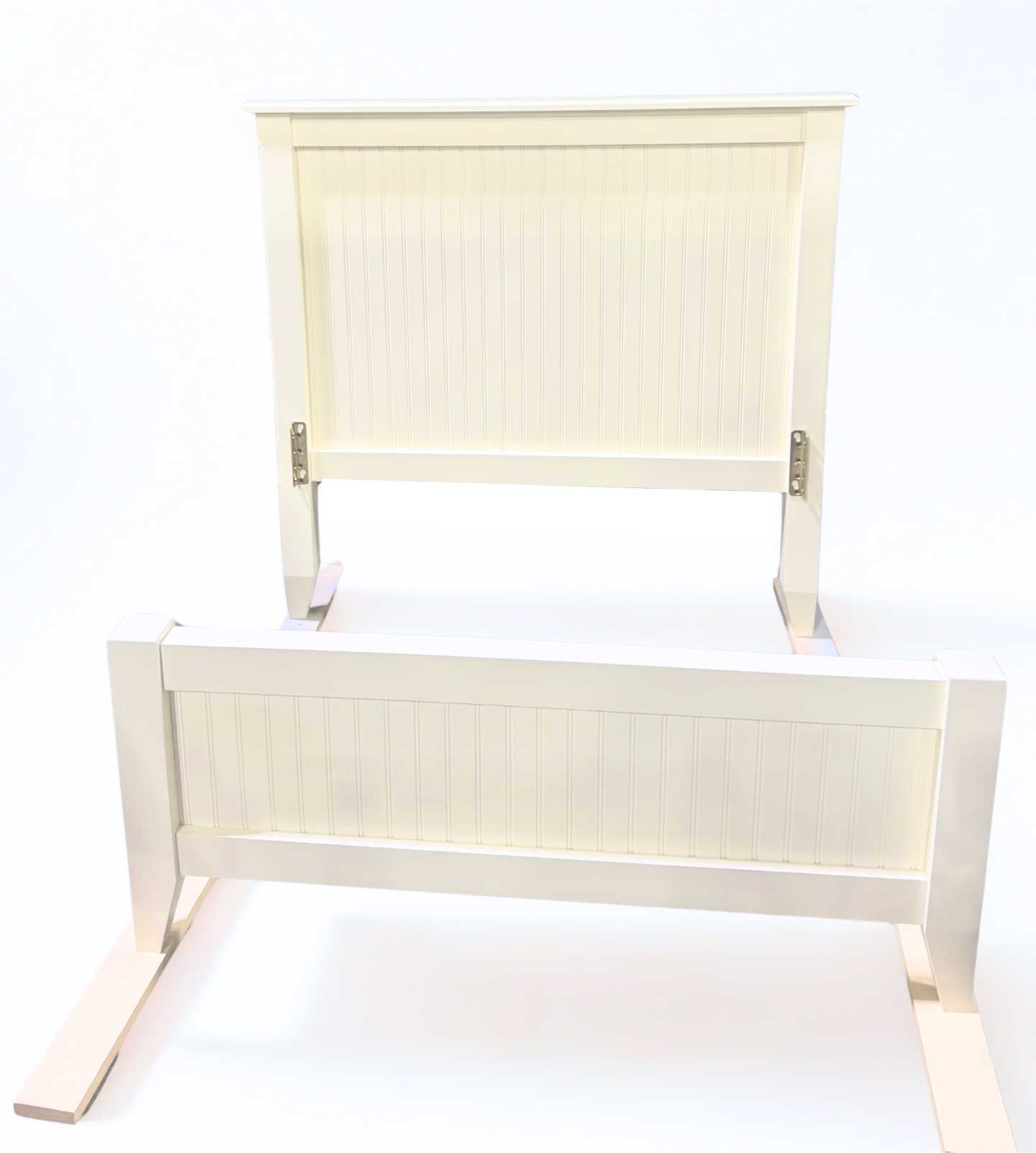 Twin Lily Platform with Modified Footboard in Milkweed