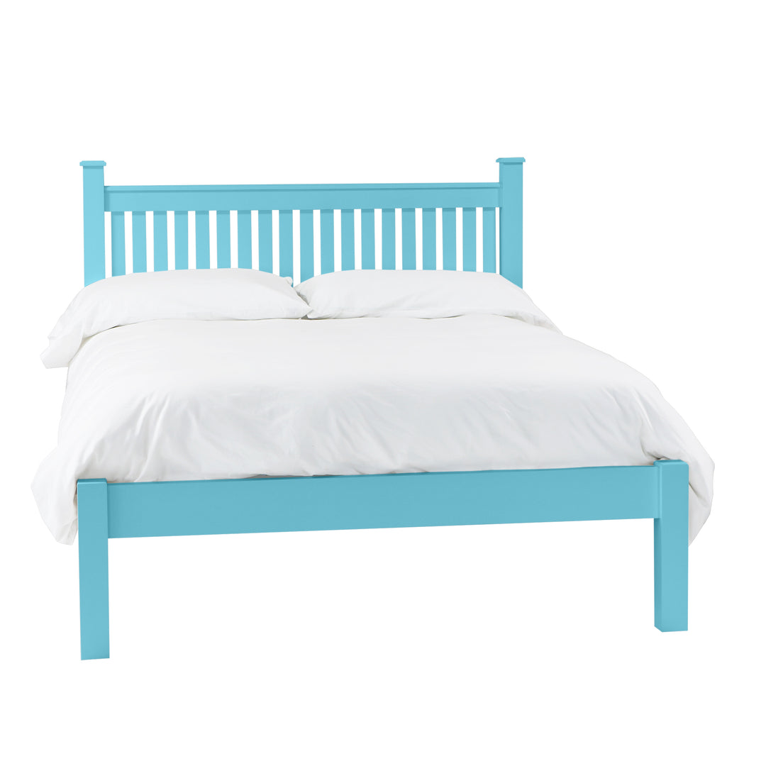 Queen Caroline Platform Bed with Low Footboard in Surf&