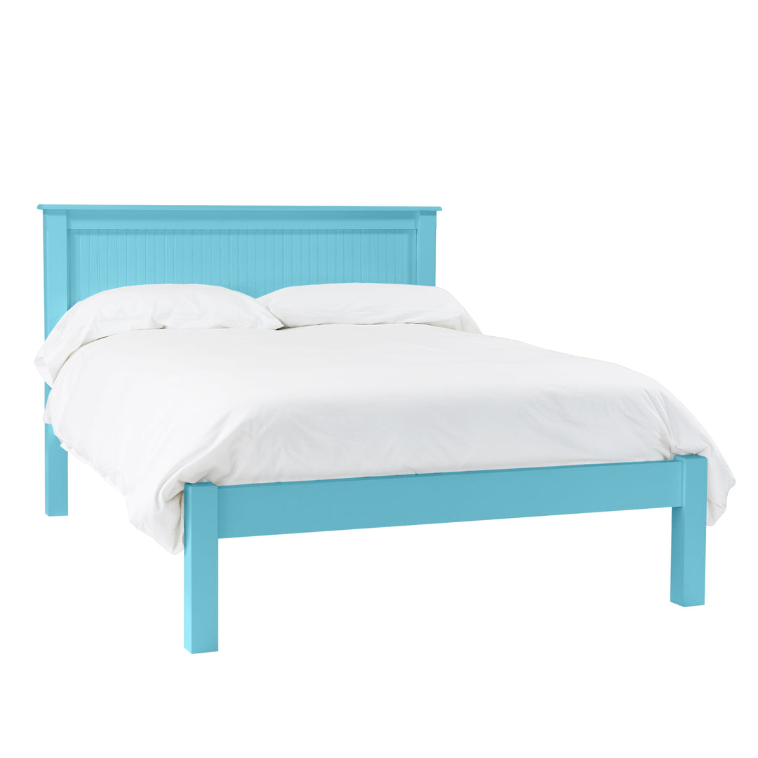 Queen Louisa Standard Bed with Beadboard Panels and Low Footboard in Surf&